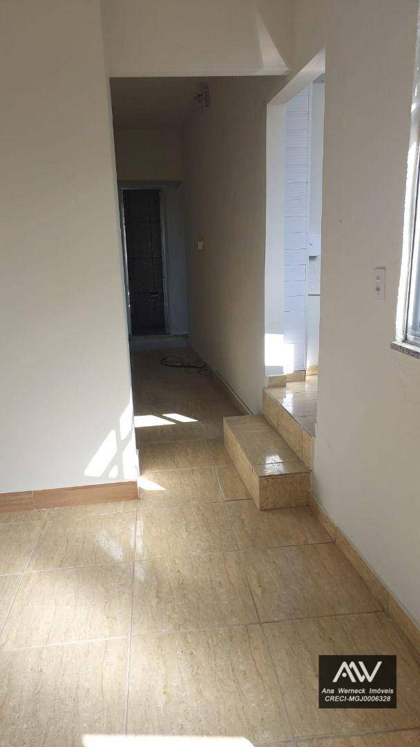 Casa de Condomínio à venda com 5 quartos, 200m² - Foto 9