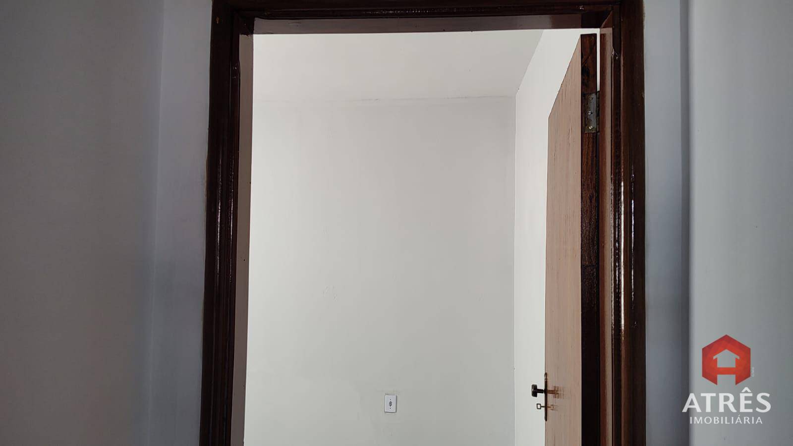 Casa à venda com 3 quartos, 169m² - Foto 18