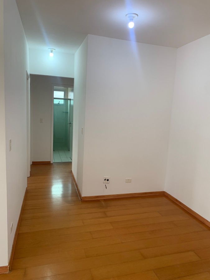 Apartamento para alugar com 3 quartos, 87m² - Foto 4