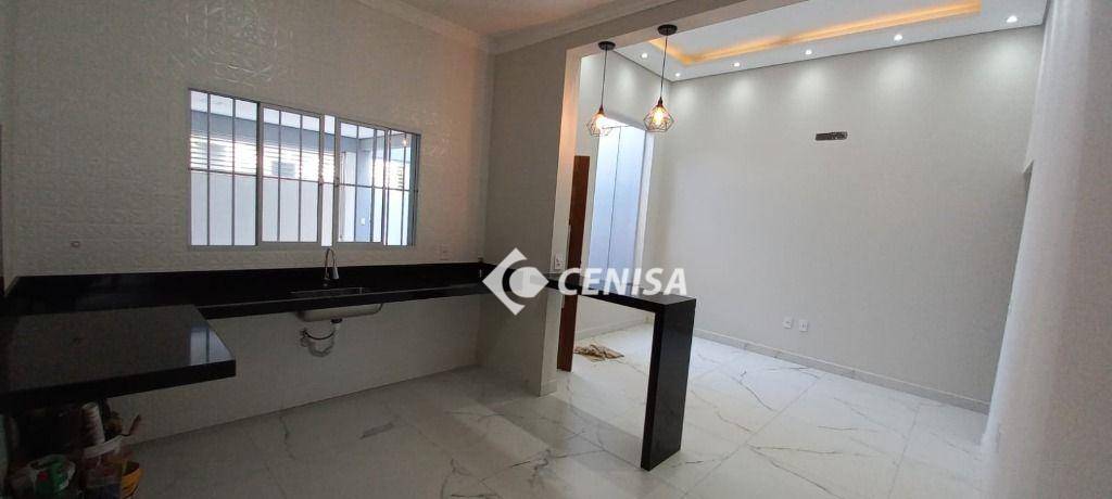 Casa à venda com 3 quartos, 125m² - Foto 4