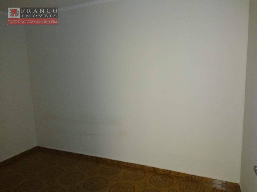 Casa à venda com 3 quartos, 200m² - Foto 24