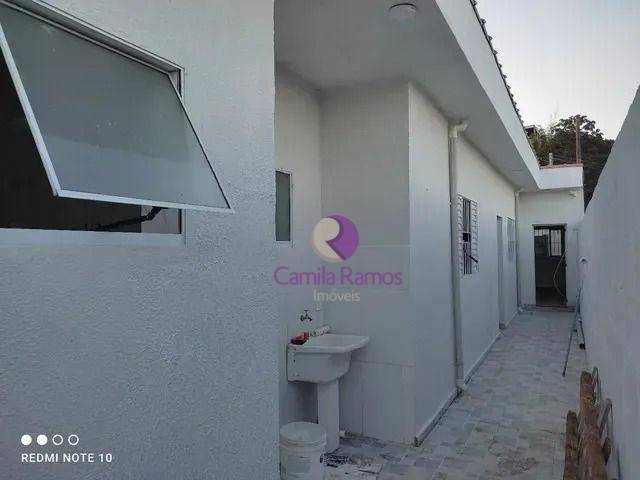 Casa à venda com 2 quartos, 112m² - Foto 1