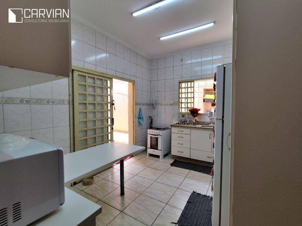 Casa à venda com 3 quartos, 153m² - Foto 5