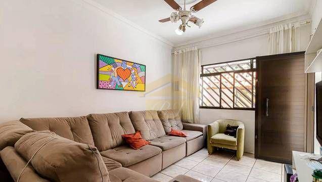 Sobrado à venda com 3 quartos, 160m² - Foto 1