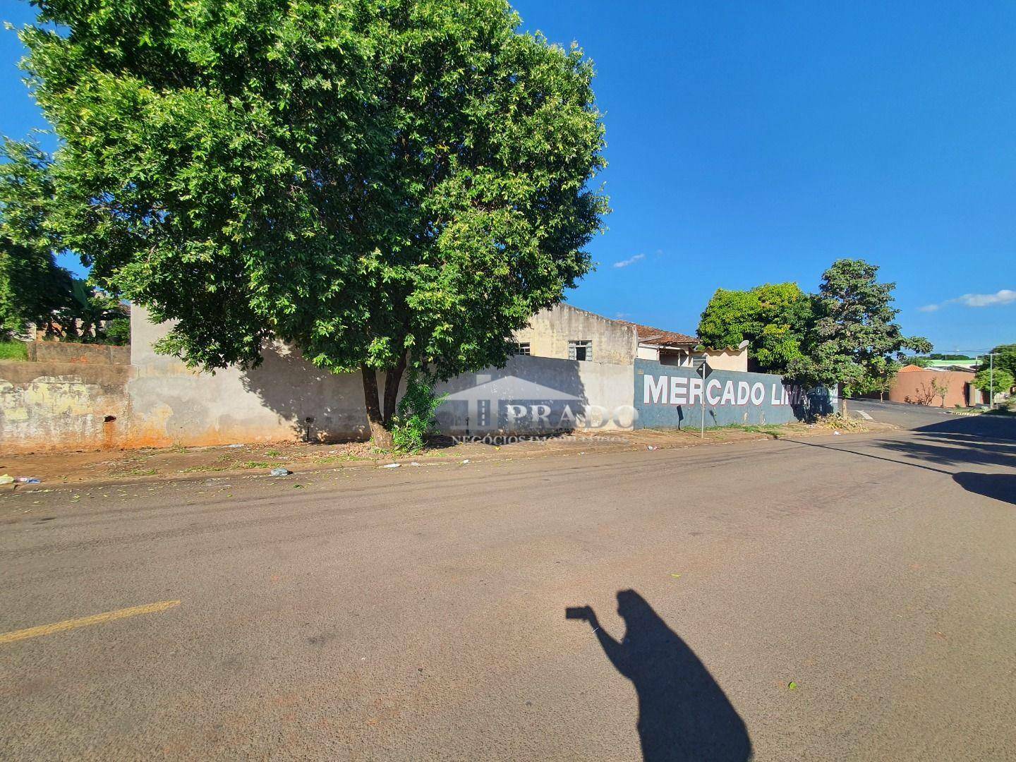 Casa à venda com 4 quartos, 200m² - Foto 27