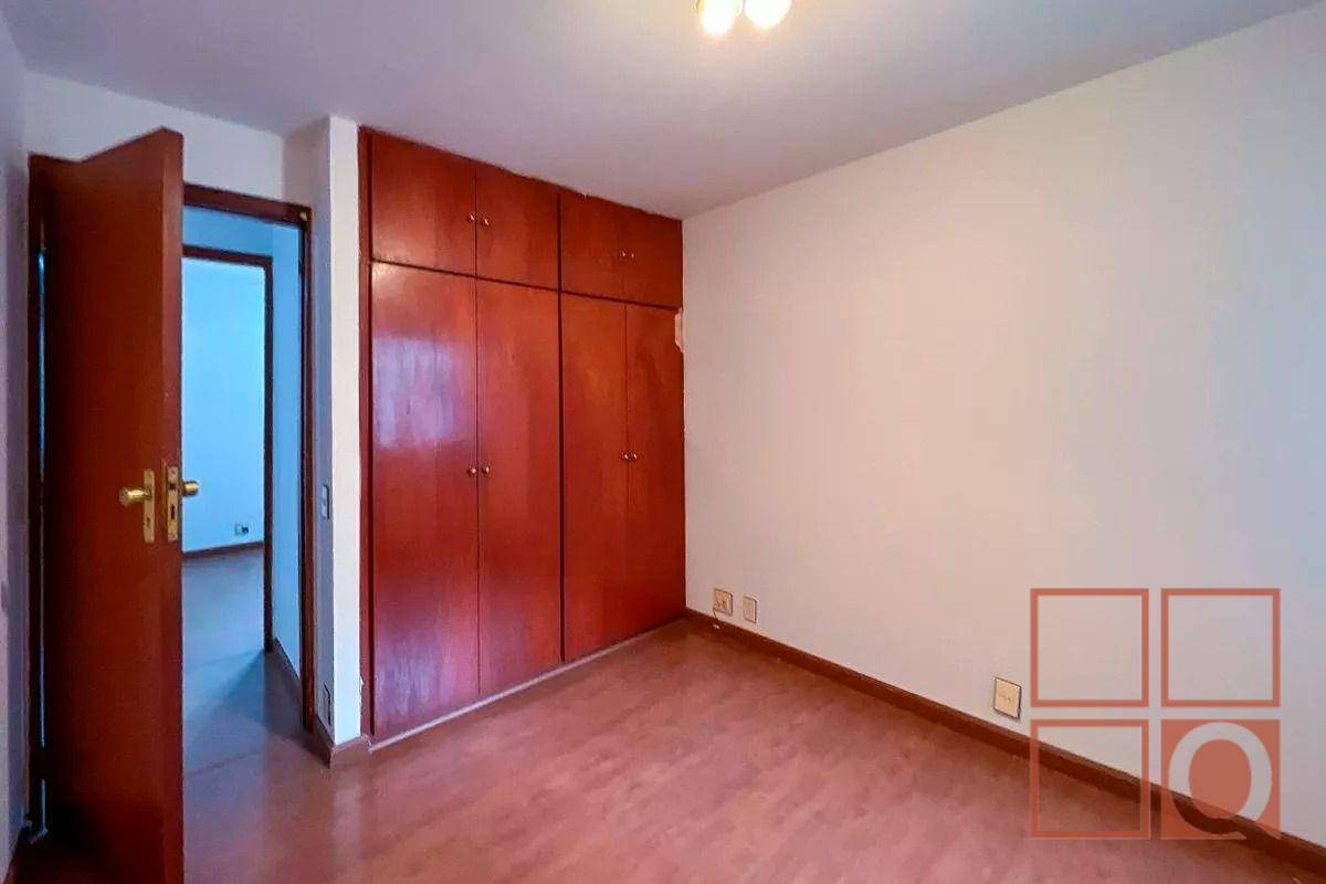 Apartamento à venda com 3 quartos, 90m² - Foto 17