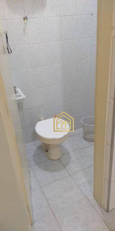 Sobrado à venda com 4 quartos, 207m² - Foto 11