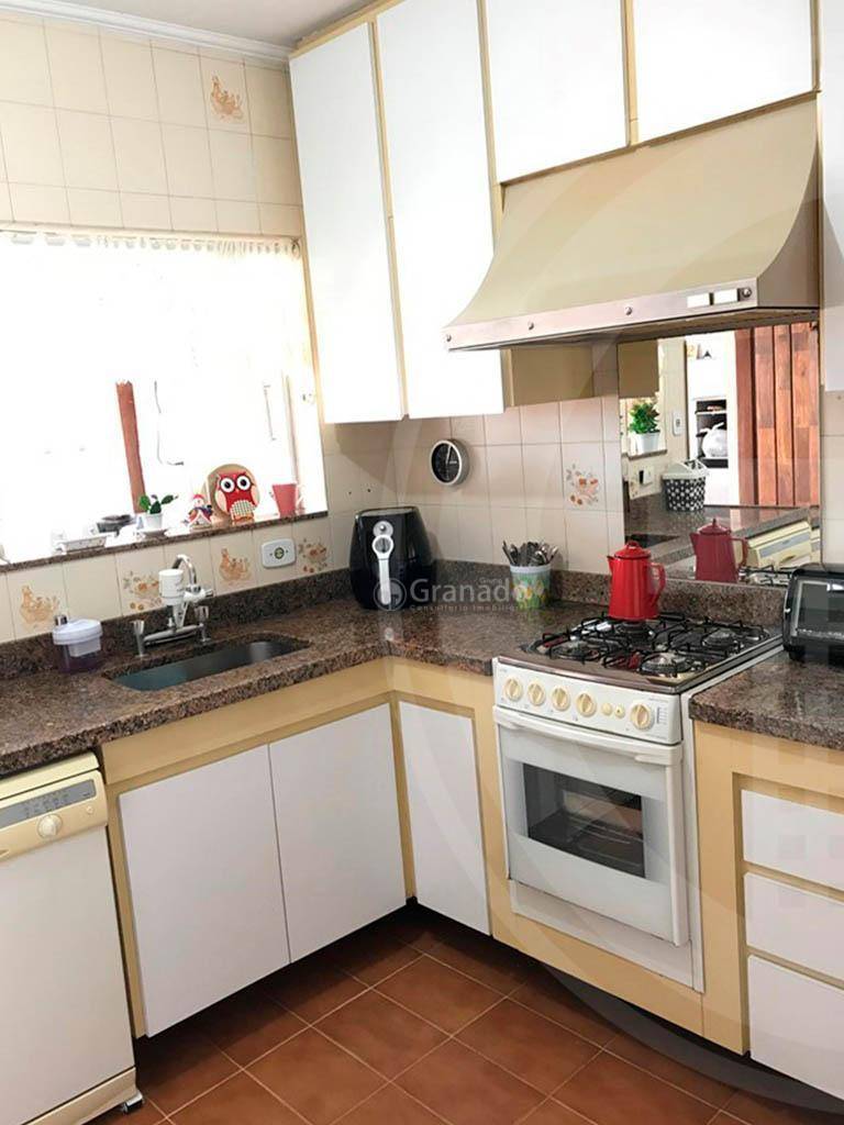 Sobrado à venda com 3 quartos, 250m² - Foto 11