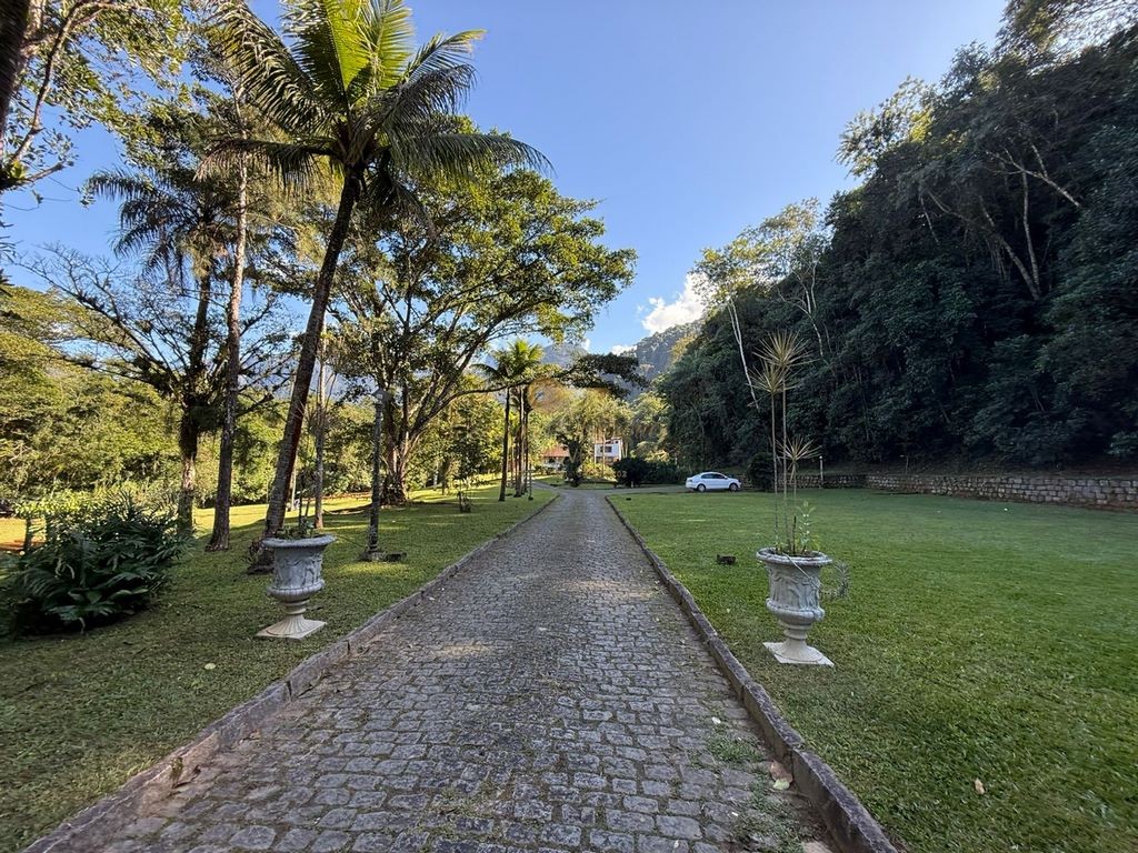 Sítio à venda com 26 quartos, 120000m² - Foto 9