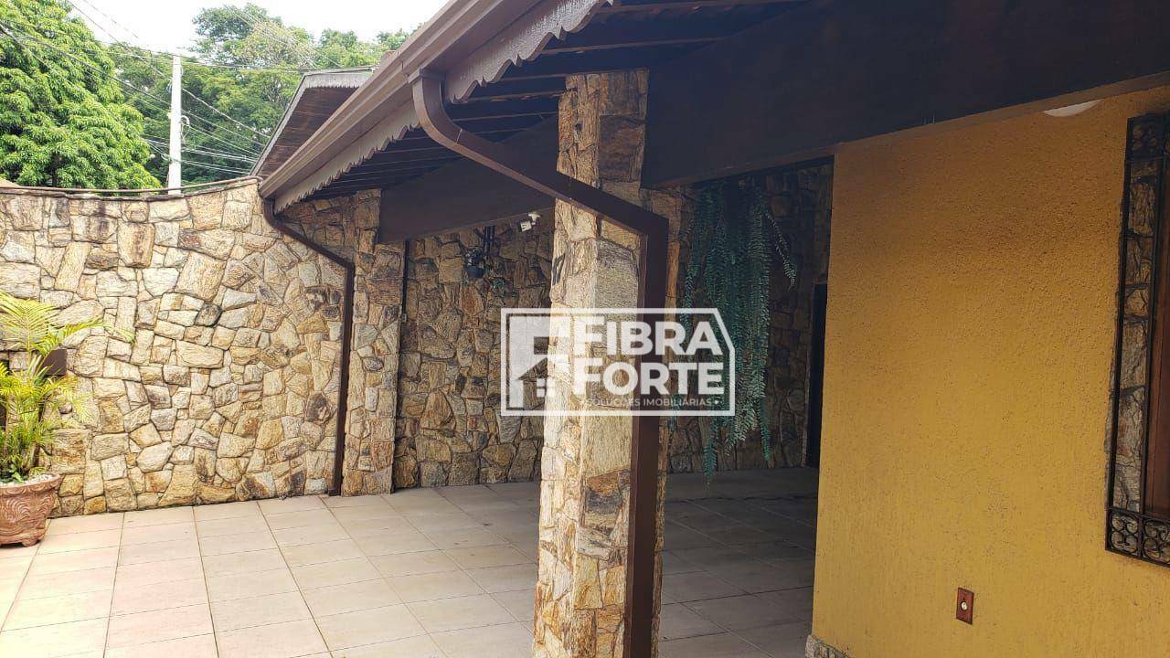 Casa à venda com 2 quartos, 100m² - Foto 4