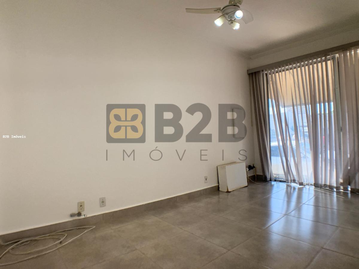 Casa à venda com 3 quartos, 300m² - Foto 24