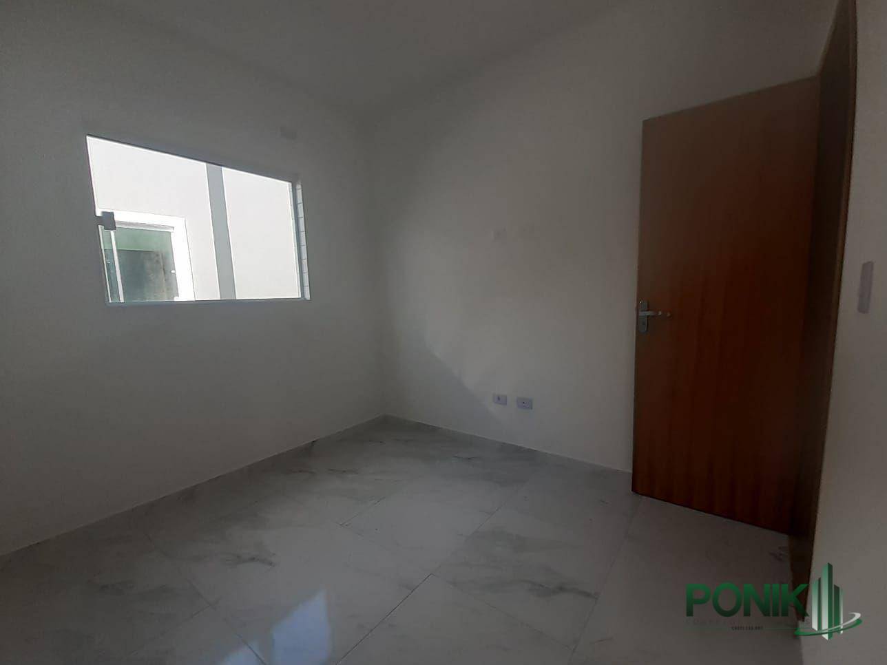 Casa à venda e aluguel com 2 quartos, 45m² - Foto 4