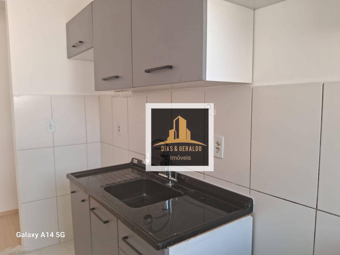 Apartamento para alugar com 2 quartos, 45m² - Foto 8