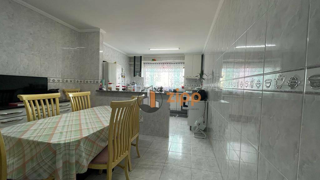 Sobrado à venda com 3 quartos, 240m² - Foto 6