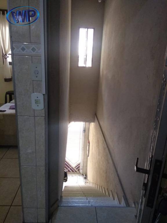 Sobrado à venda com 2 quartos, 138m² - Foto 17