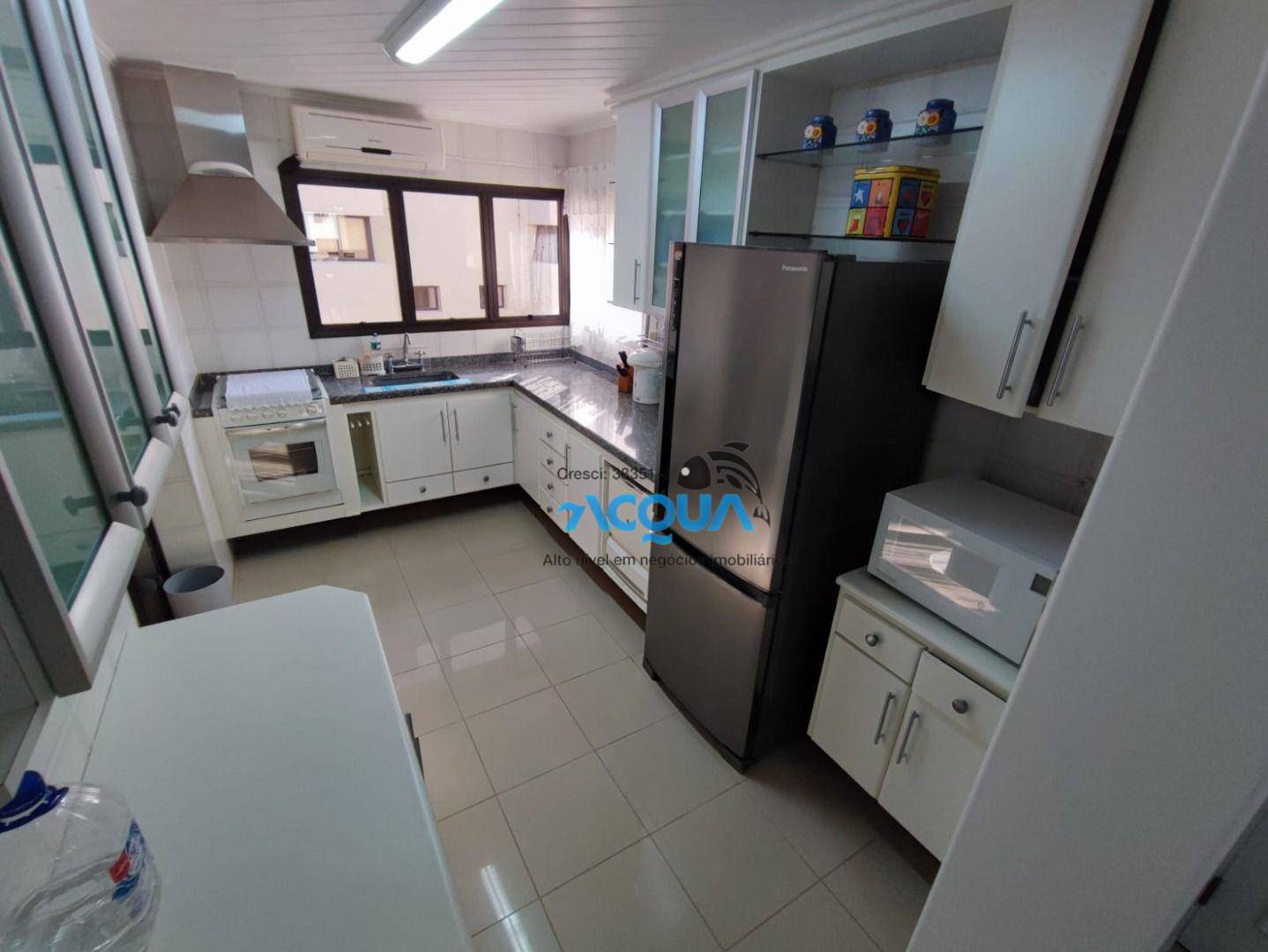 Apartamento à venda com 3 quartos, 160m² - Foto 8