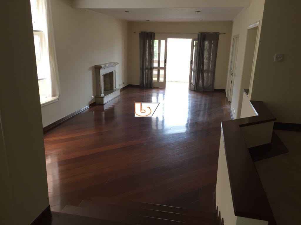 Casa de Condomínio para alugar com 4 quartos, 420m² - Foto 3