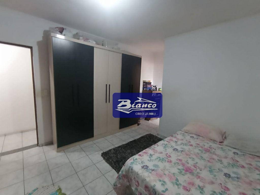 Casa à venda com 3 quartos, 236m² - Foto 21