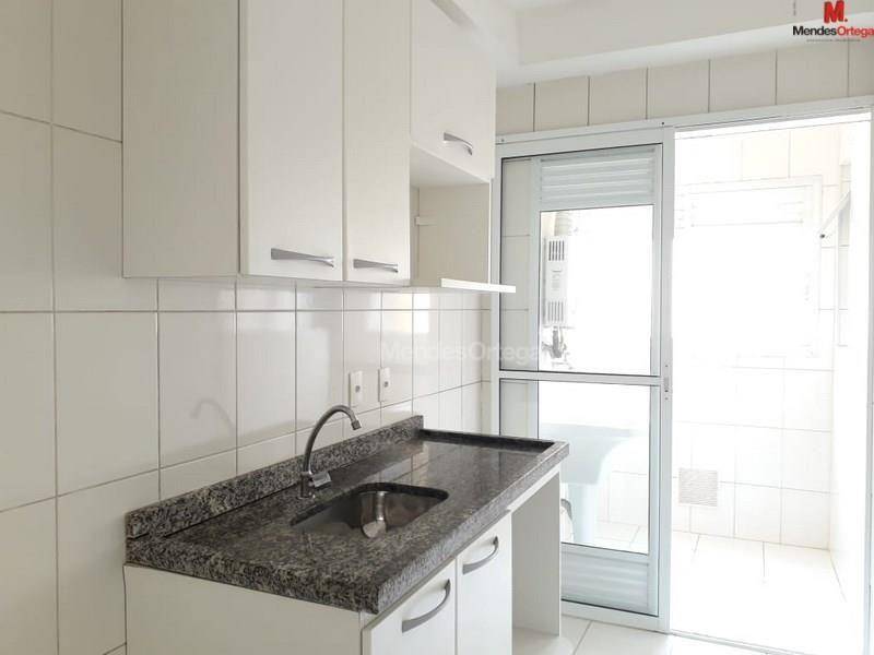 Apartamento para alugar com 3 quartos, 68m² - Foto 5