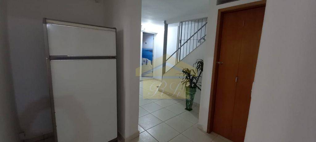 Sobrado à venda com 11 quartos, 300m² - Foto 9