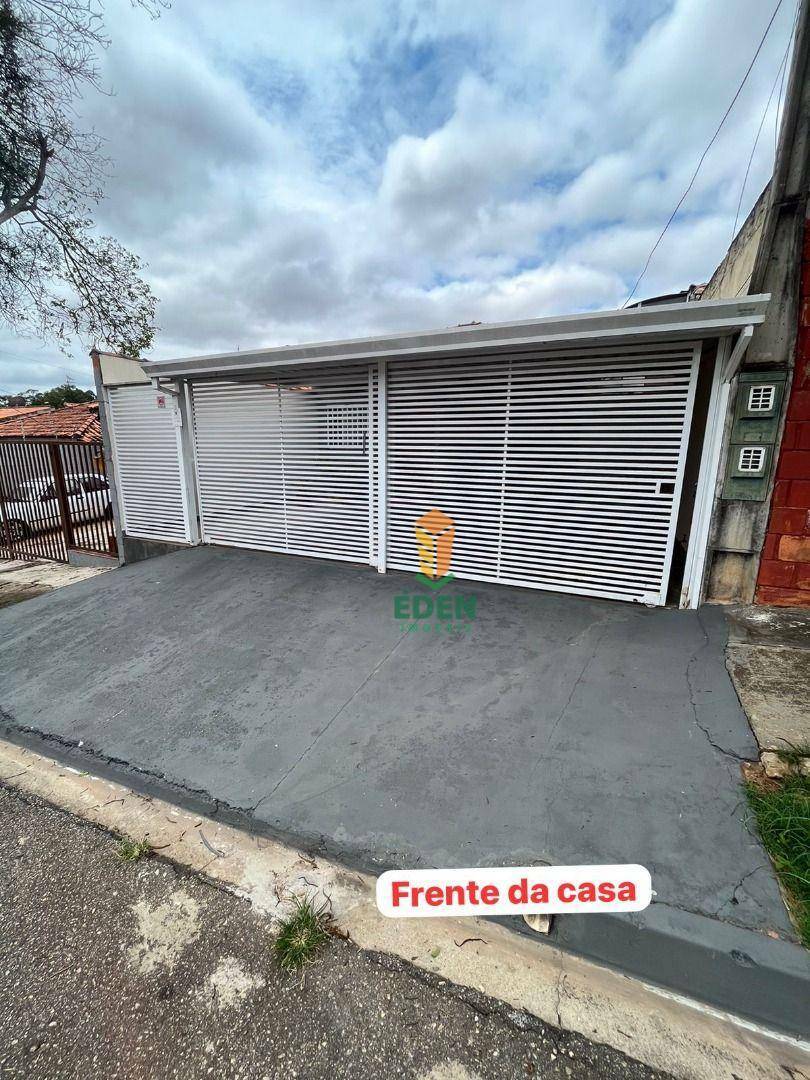 Casa à venda com 2 quartos, 112m² - Foto 2