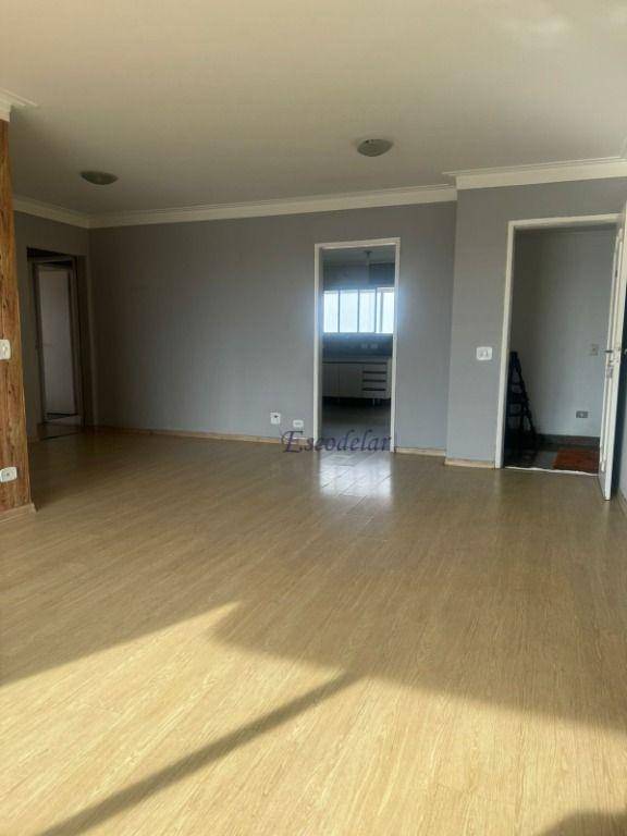 Apartamento à venda com 3 quartos, 135m² - Foto 2