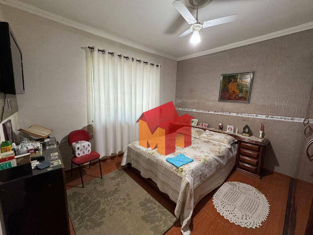 Casa à venda com 3 quartos, 250m² - Foto 19