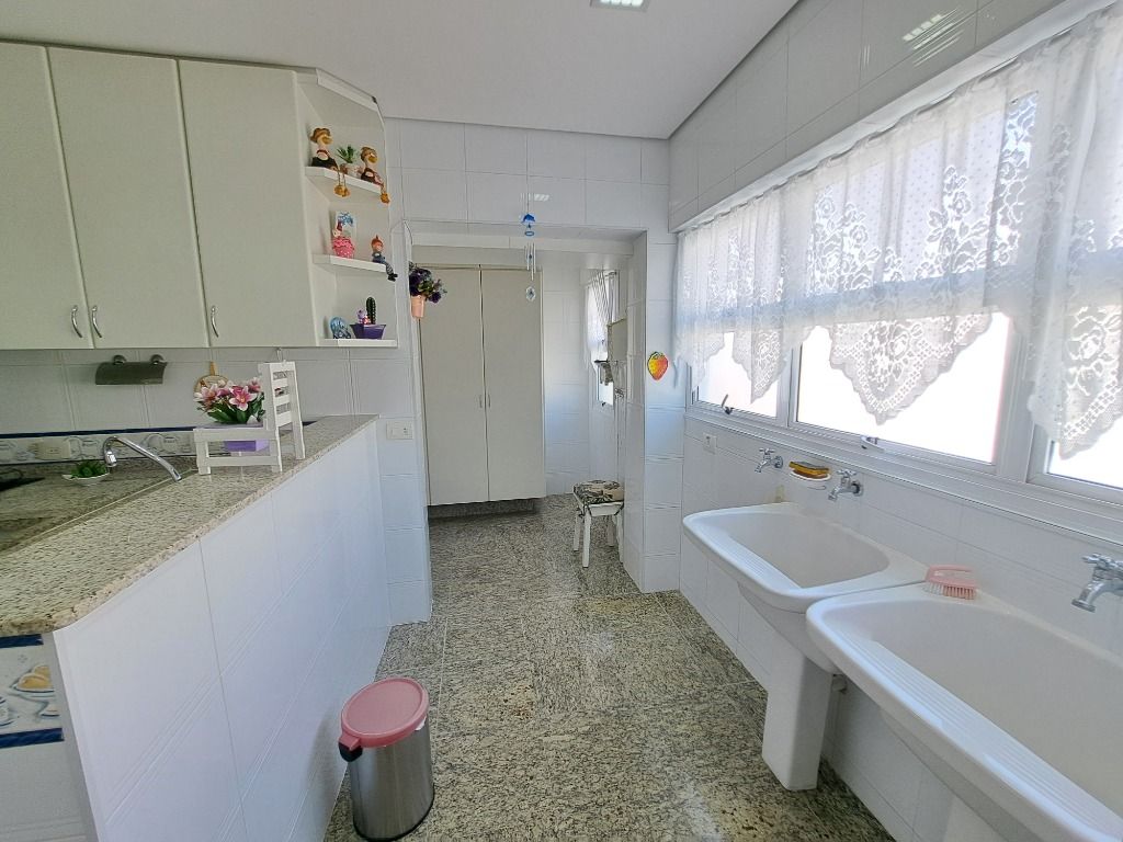 Apartamento à venda com 3 quartos, 120m² - Foto 27