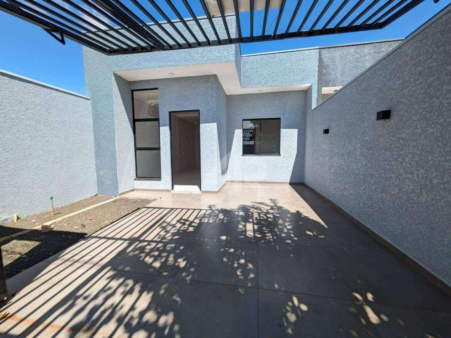 Casa à venda com 2 quartos, 55m² - Foto 2