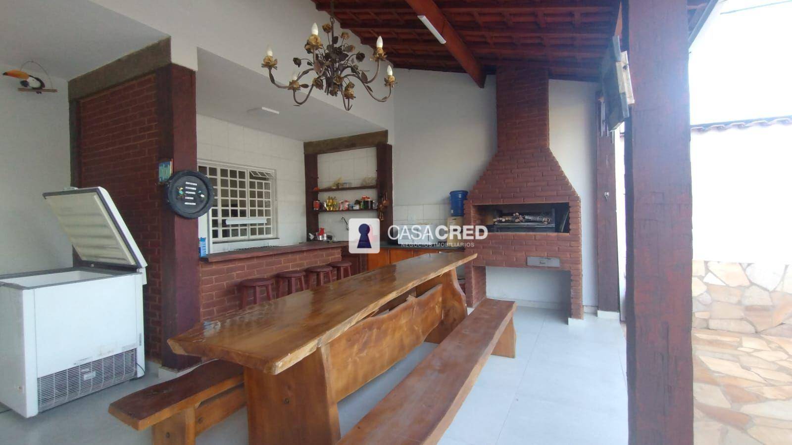 Casa à venda com 4 quartos, 350m² - Foto 29