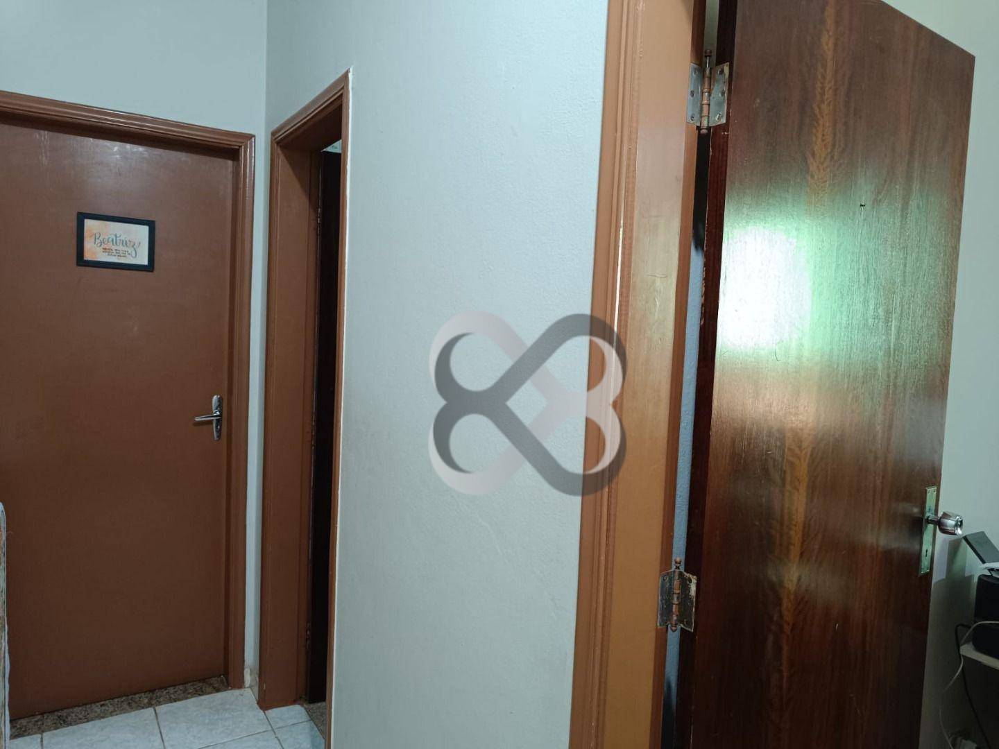 Casa à venda com 4 quartos, 217m² - Foto 16