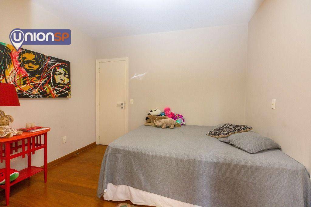 Apartamento à venda com 3 quartos, 218m² - Foto 16