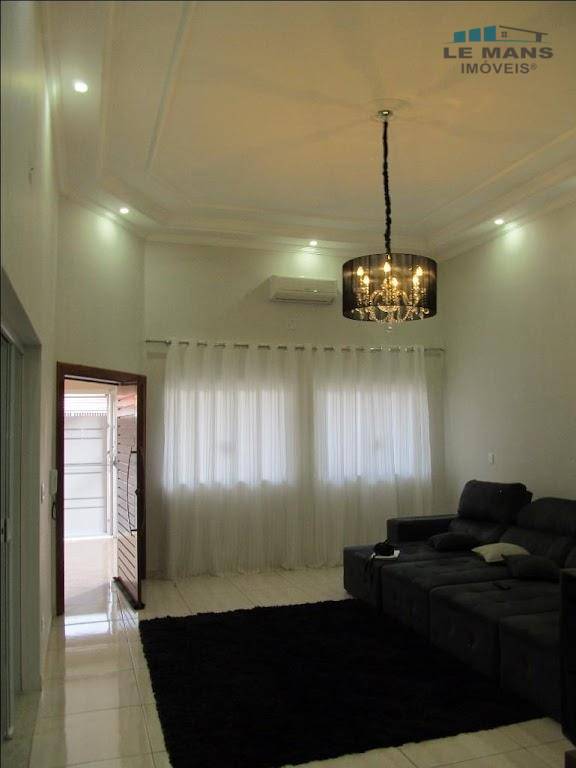 Casa à venda com 4 quartos, 250m² - Foto 6