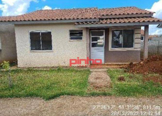 Casa à venda com 3 quartos, 59m² - Foto 1