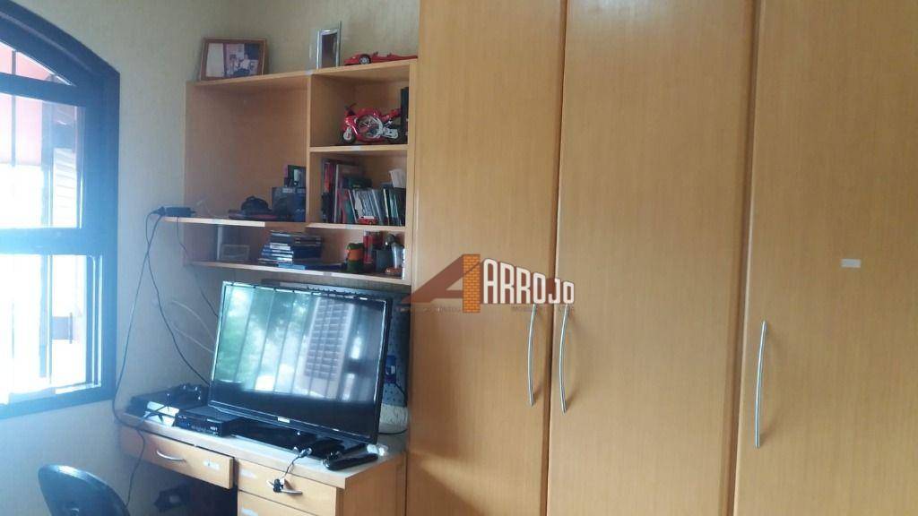 Sobrado à venda com 3 quartos, 211m² - Foto 5