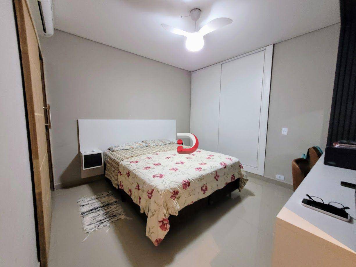 Casa à venda com 2 quartos, 210m² - Foto 11