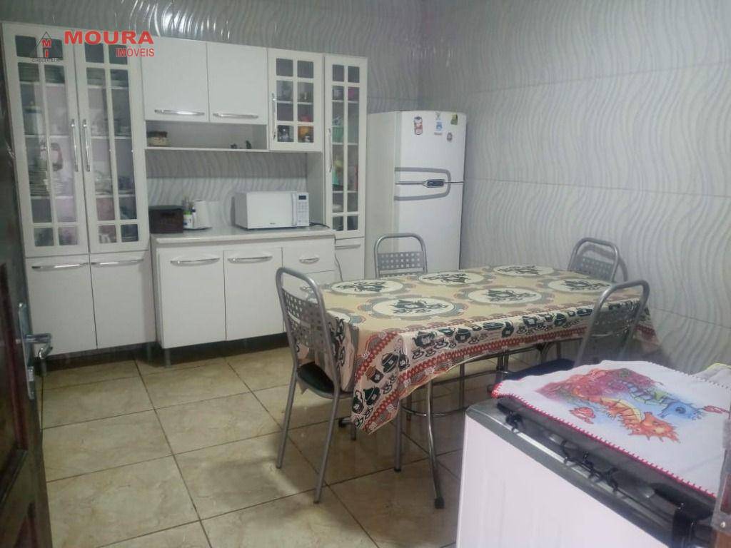 Casa à venda com 2 quartos, 110m² - Foto 3