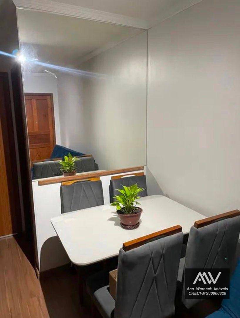 Apartamento à venda com 3 quartos, 45m² - Foto 2