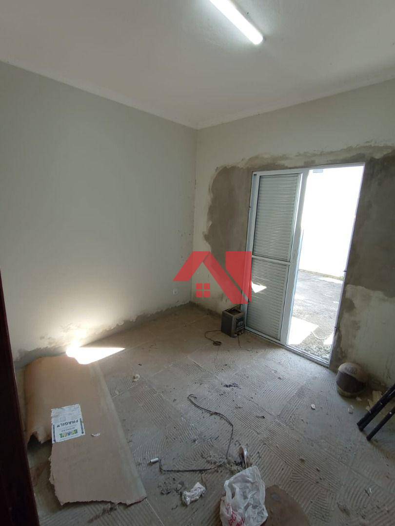 Casa à venda com 3 quartos, 180m² - Foto 12