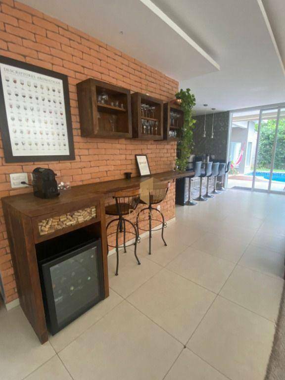 Casa de Condomínio à venda com 4 quartos, 312m² - Foto 3