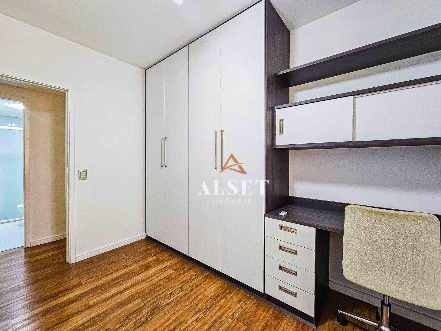 Apartamento à venda com 3 quartos, 86m² - Foto 19