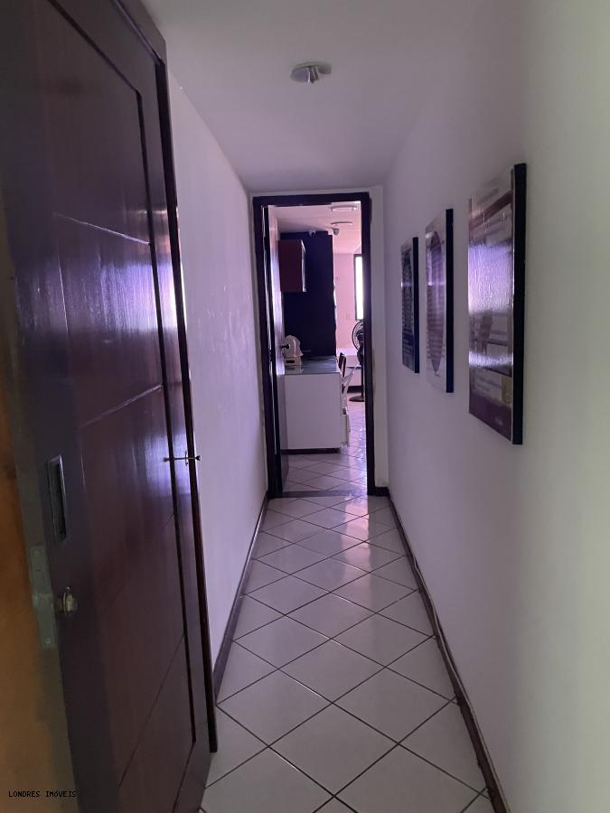 Apartamento à venda com 3 quartos, 200m² - Foto 25