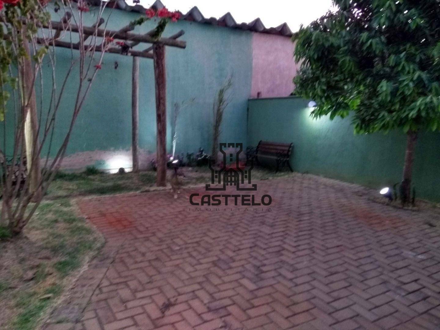 Sobrado à venda com 2 quartos, 252m² - Foto 3