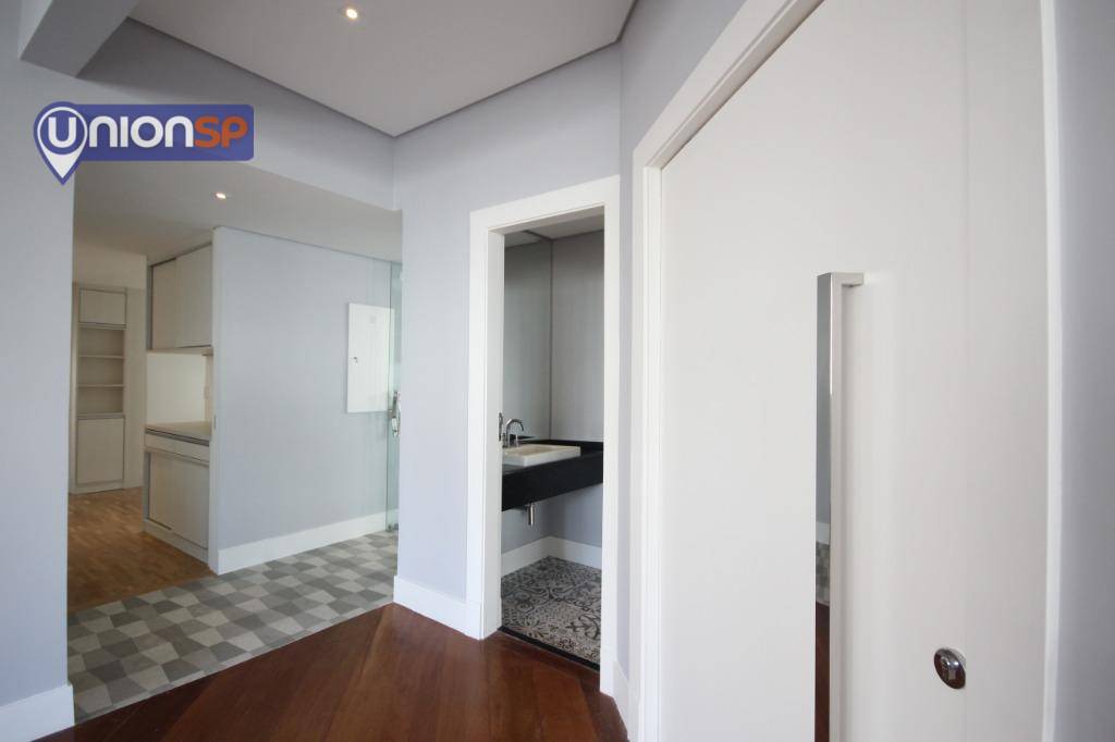 Apartamento à venda com 3 quartos, 244m² - Foto 6