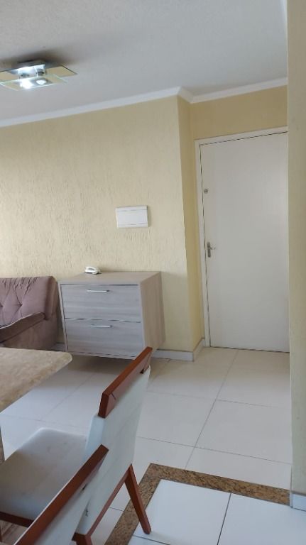 Apartamento à venda com 2 quartos, 50m² - Foto 2