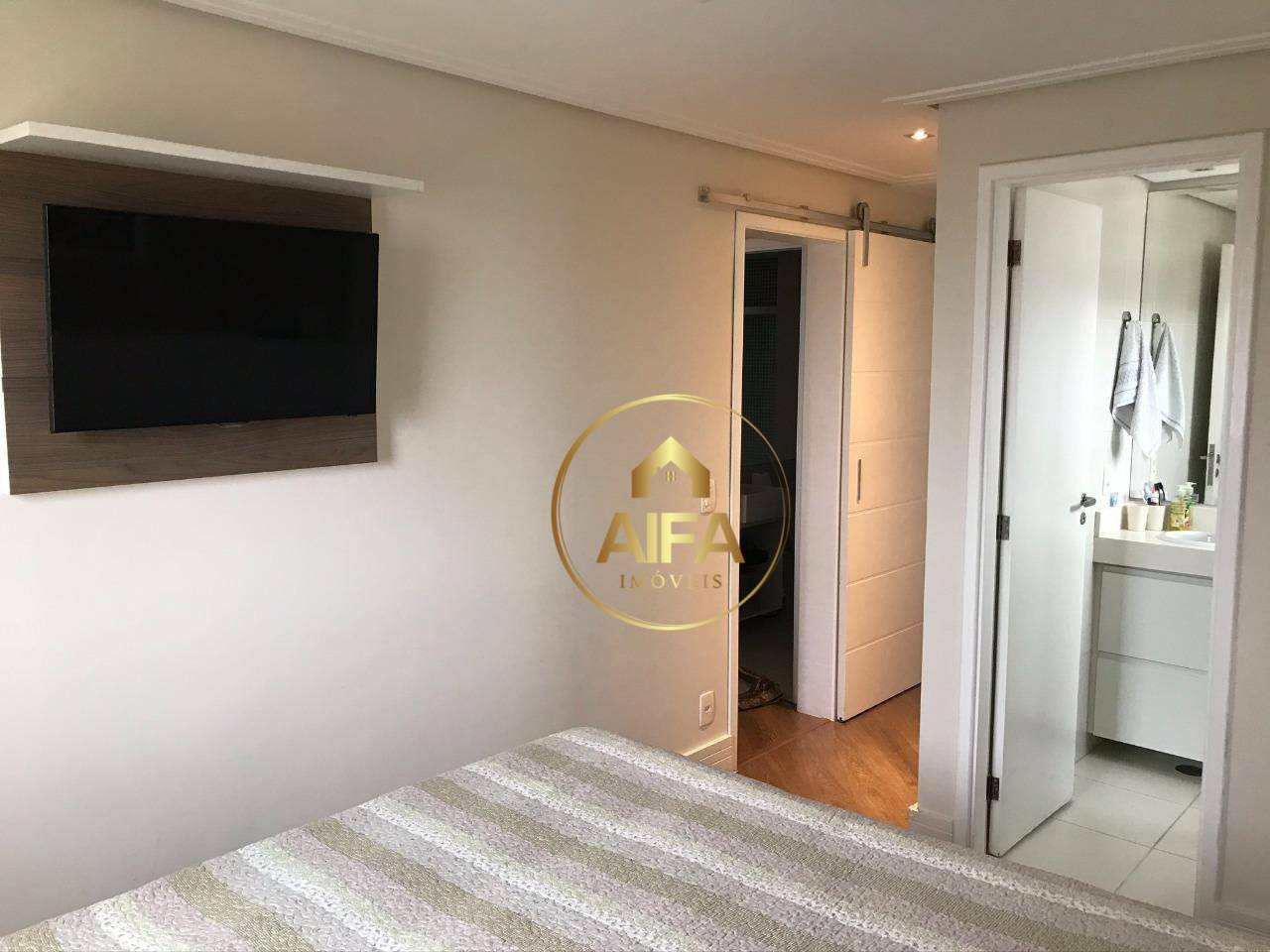 Apartamento à venda com 2 quartos, 70m² - Foto 13