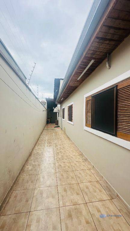 Casa à venda com 3 quartos, 100m² - Foto 22