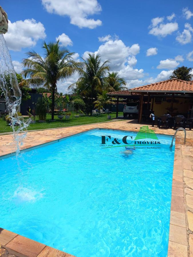 Chácara à venda com 2 quartos, 1250m² - Foto 1