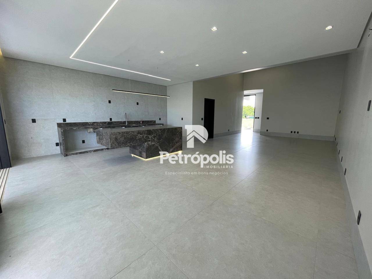 Casa à venda com 3 quartos, 240m² - Foto 15