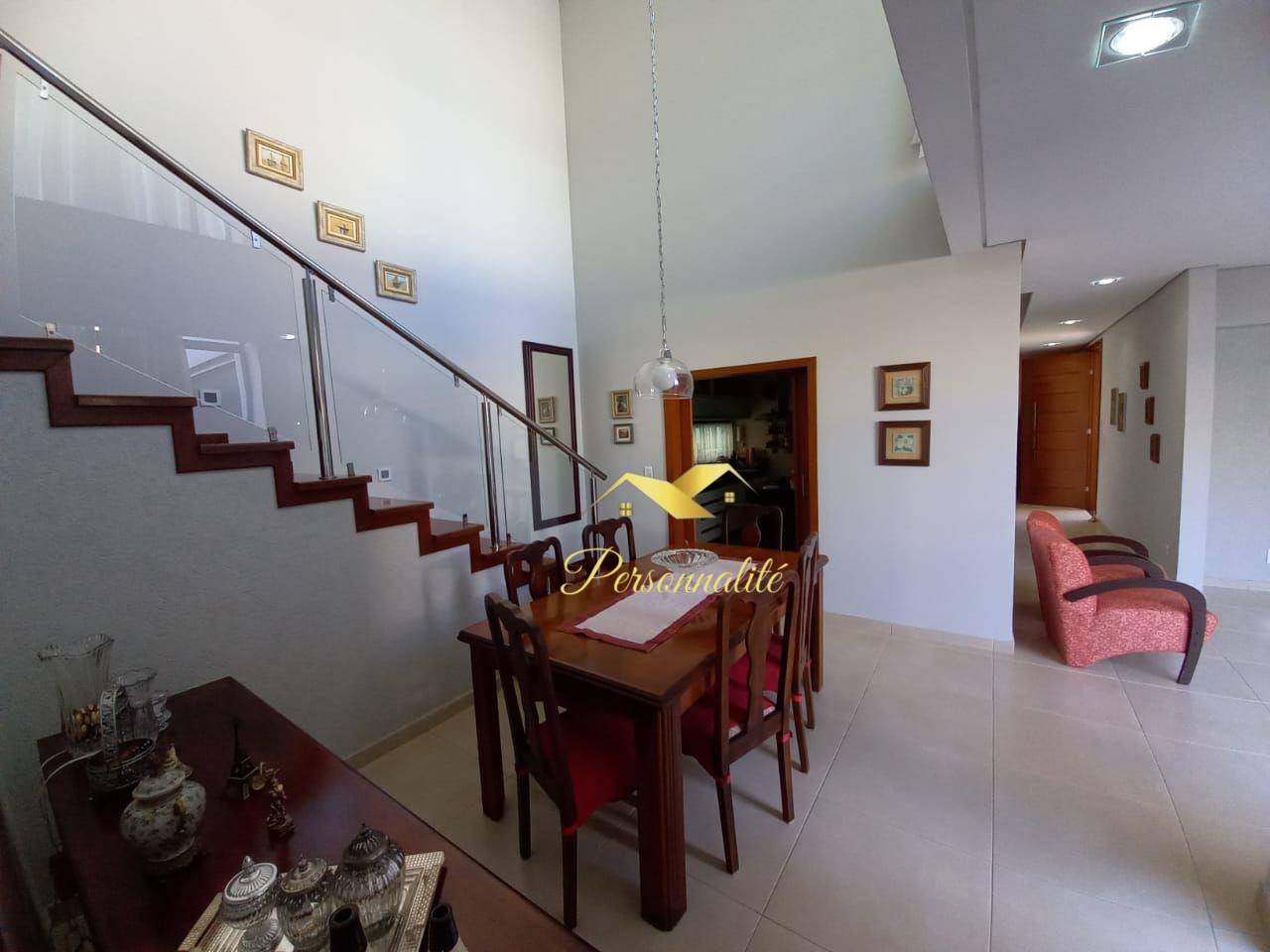 Casa à venda com 4 quartos, 300m² - Foto 6